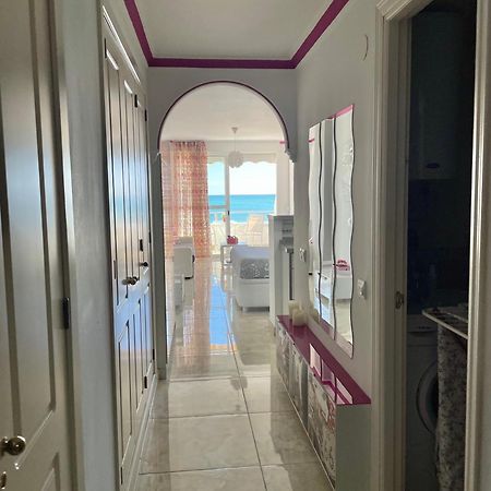 Roca Chica. Studio - First Line Beach Τορρεμολίνος Εξωτερικό φωτογραφία