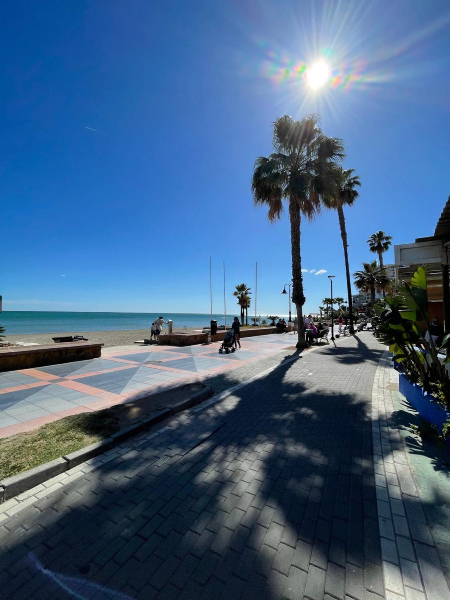 Roca Chica. Studio - First Line Beach Τορρεμολίνος Εξωτερικό φωτογραφία